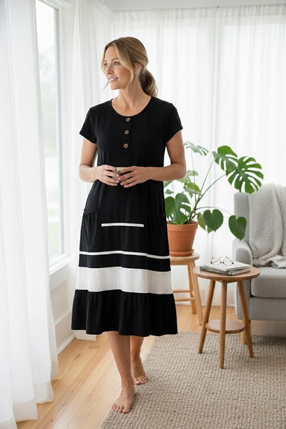 Women’s casual dress with pockets