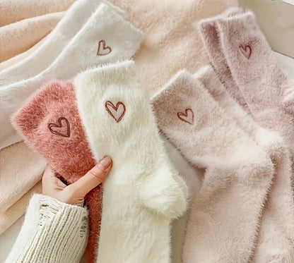 Women’s Fluffy Heart Socks – 3-Pairs