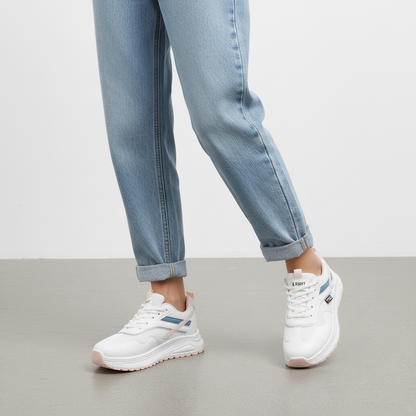 Women’s white sneakers