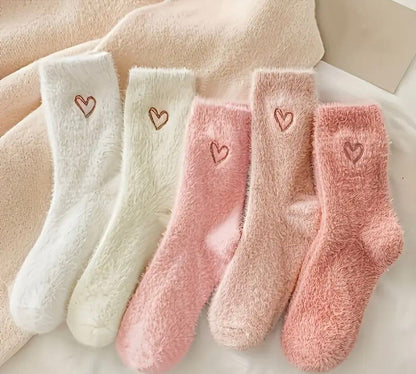 Women’s Fluffy Heart Socks – 3-Pairs